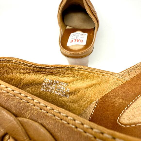 Clarks Artisan Octavia Mule Clog 8.5 Peanut Leather Braided Details 3" Heel NIB - Picture 5 of 6